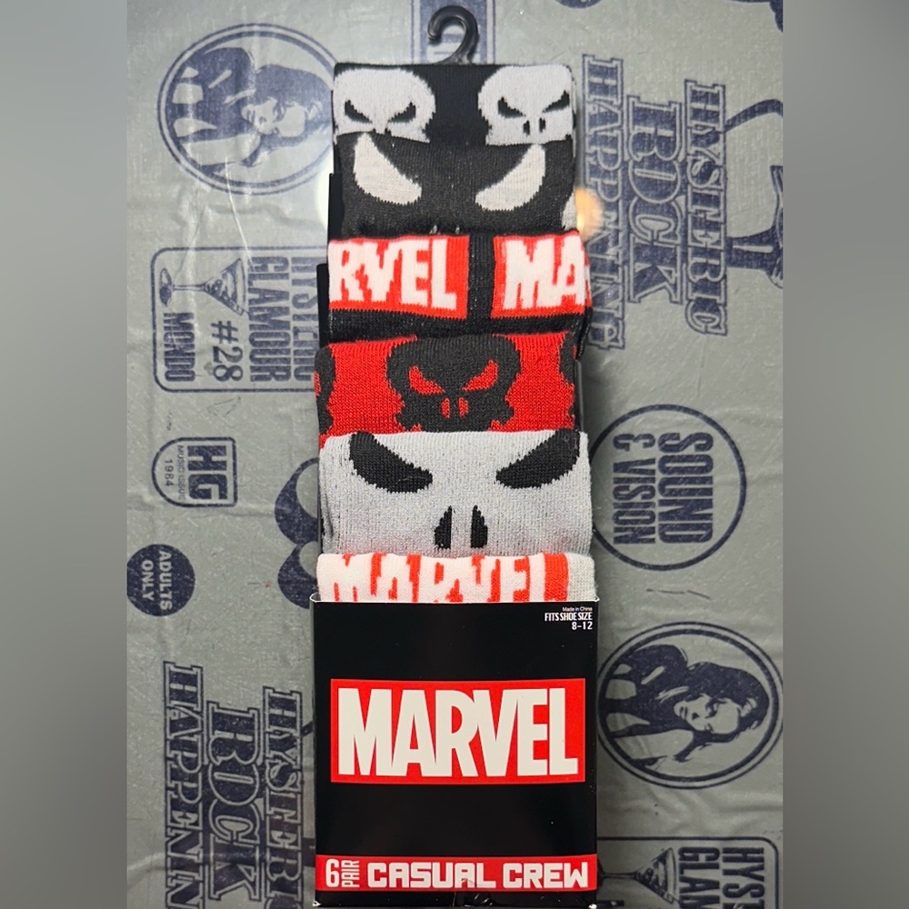 ⚡️Marvel Red and Black Skull Crew Socks 🧦 6 Pair of socks for 1 price!!